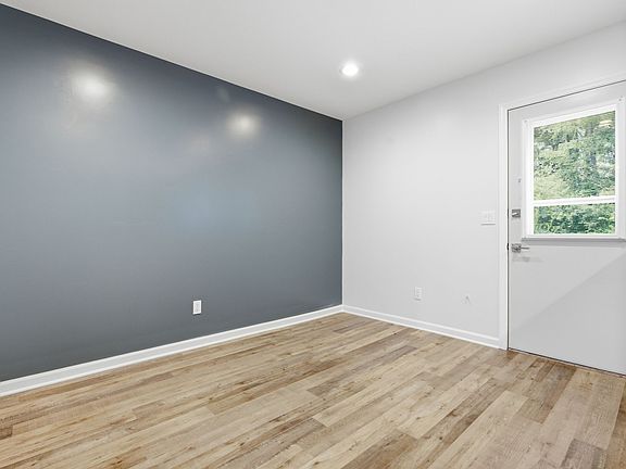 4th image of 236 Thistle Ln