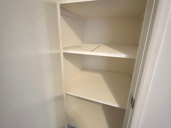 4th image of 7131 NW Berkley St #B