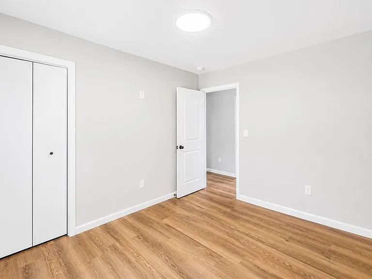 1639 Bridgeport Dr NW — Photo 18
