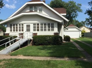 211 Dewey Ave, Donnellson, IA 52625