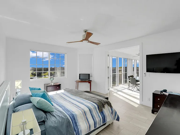4114 W Palm Aire Dr #146B — Photo 30