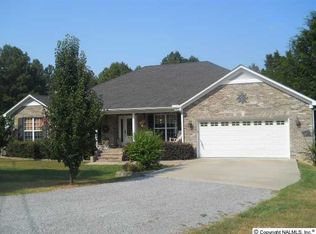 2312 Len Cir NW, Hartselle, AL 35640