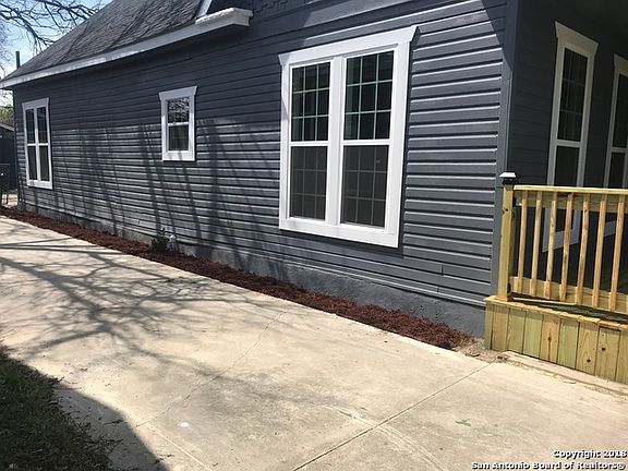 4th image of 1126 W Huisache Ave
