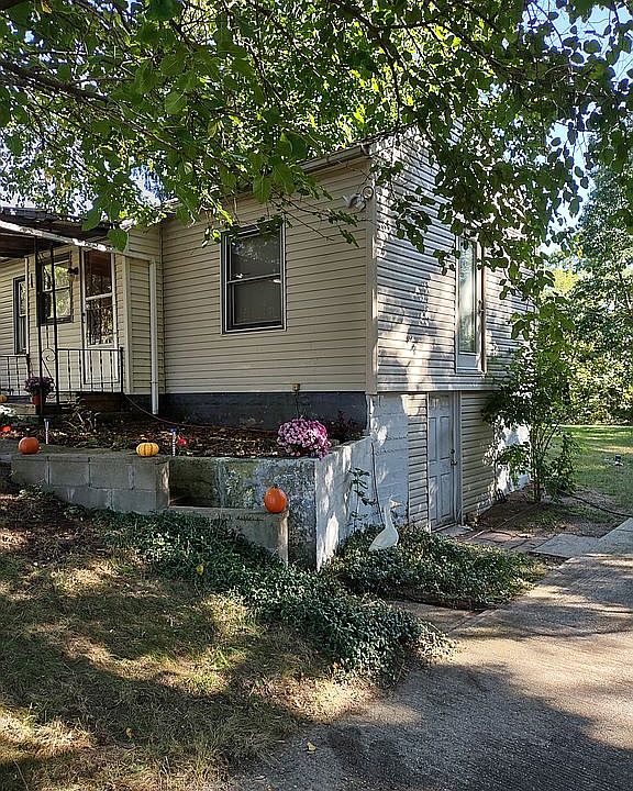 1st image of 3611 E Bristol St