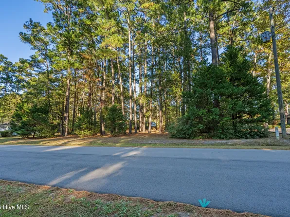 39 Pinewood Drive, Carolina Shores, NC 28467