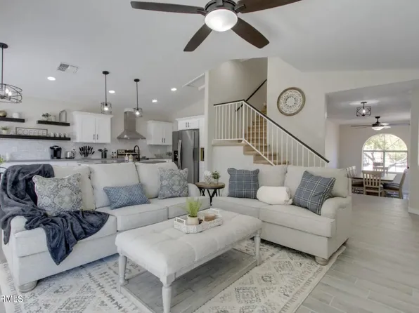 1353 W GLENMERE Drive, Chandler, AZ 85224