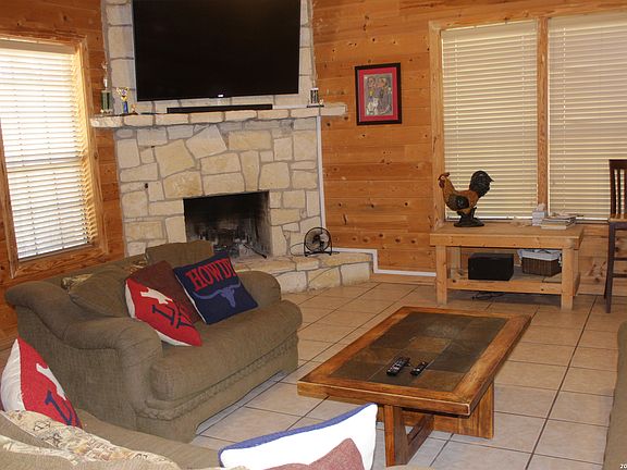 4th image of 896 Old Rocksprings Road