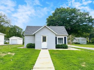 300 E Nishna Rd, Shenandoah, IA 51601