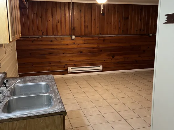 412 E 41st Ave #2, Gary, IN 46409