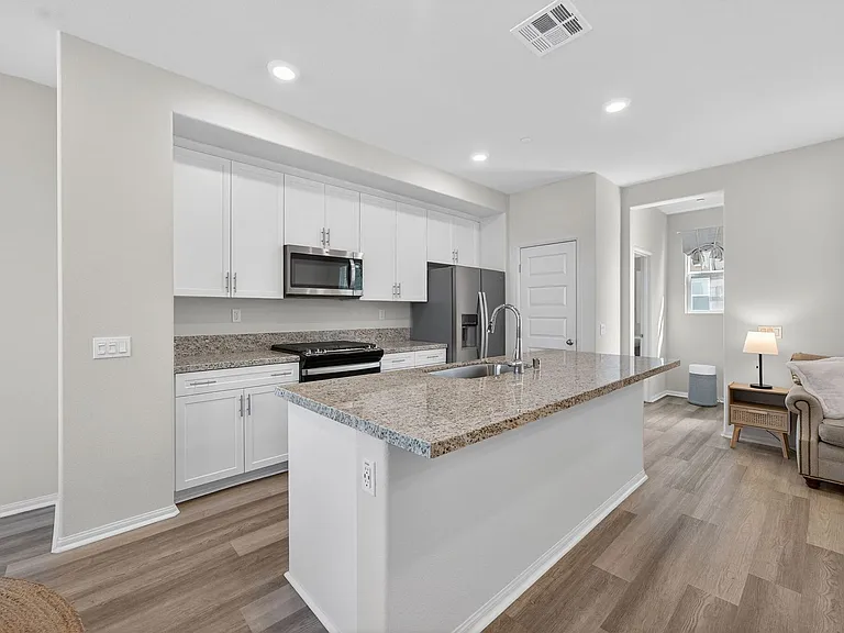 40379 Melrose Dr — Photo 19