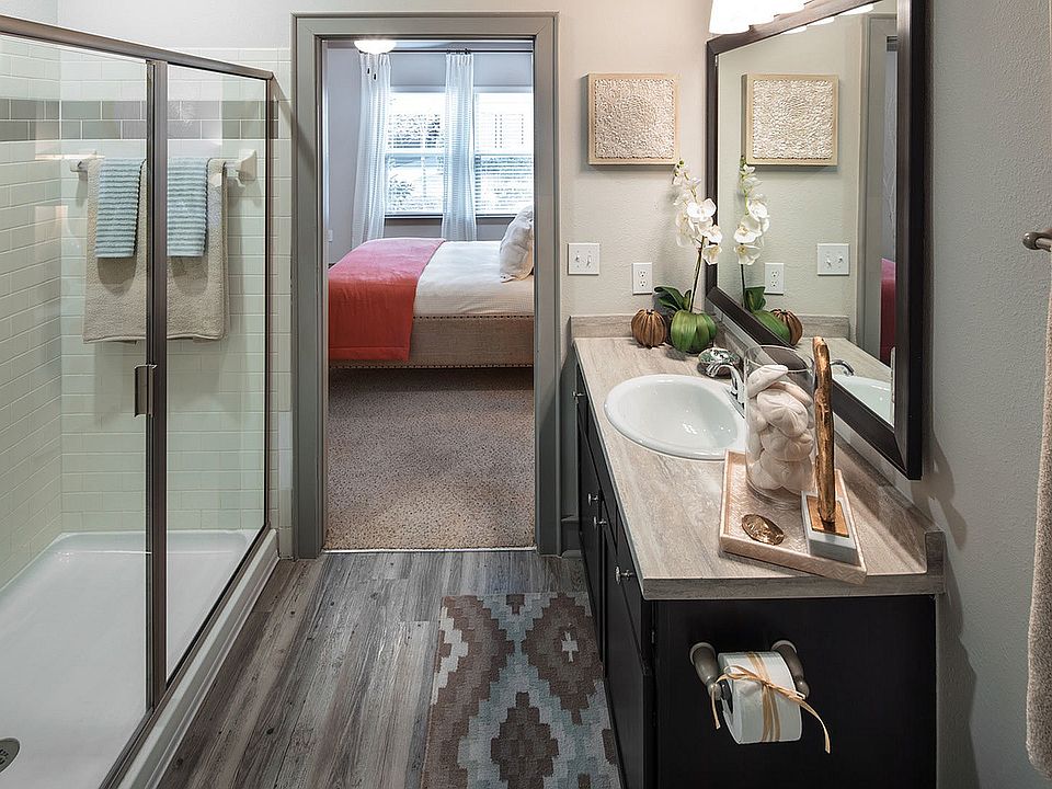 Sorrel - Bathroom