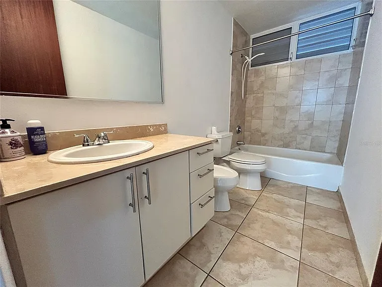 345 Calle Tulipan — Photo 17