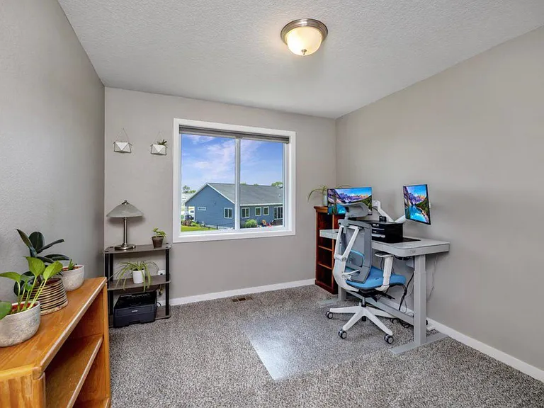 223 Pin Oak Ct — Photo 13