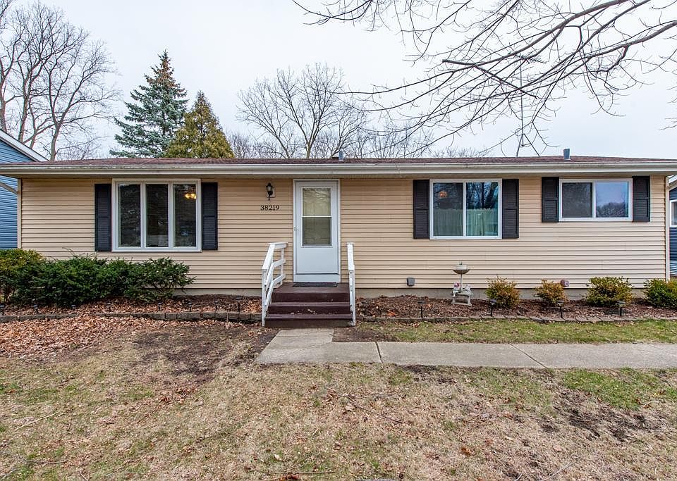 1st image of 38219 N Wilson Ave