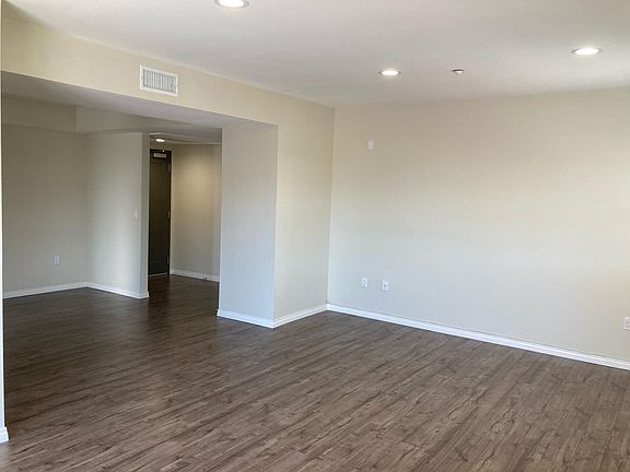 5th image of 10201 Mountair Ave #103