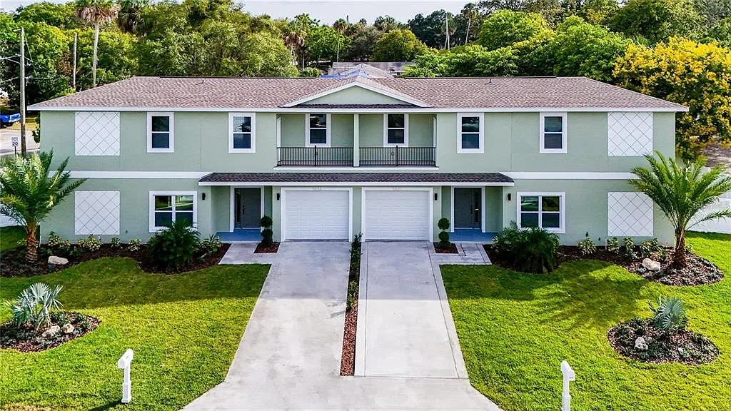 2 bed, 2.5 bath, 1556 sqft, $2,200 — Photo 1