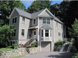 8 Peck Ave, Wellesley, MA 02481