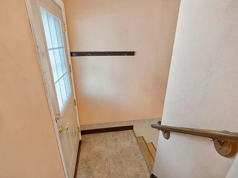 9826 Ravensbrook Dr — Photo 26