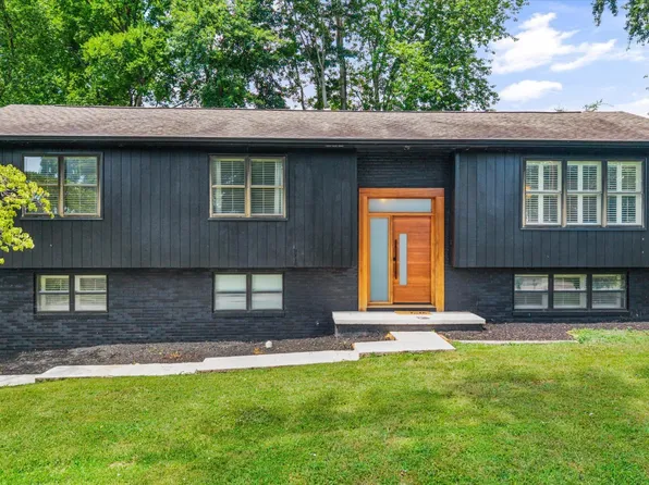 9533 Gulf Park Dr, Knoxville, TN 37923