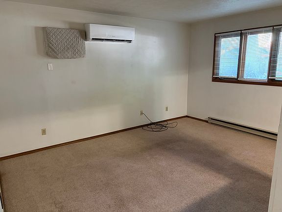 3rd image of 4722 Trevor Cir #2