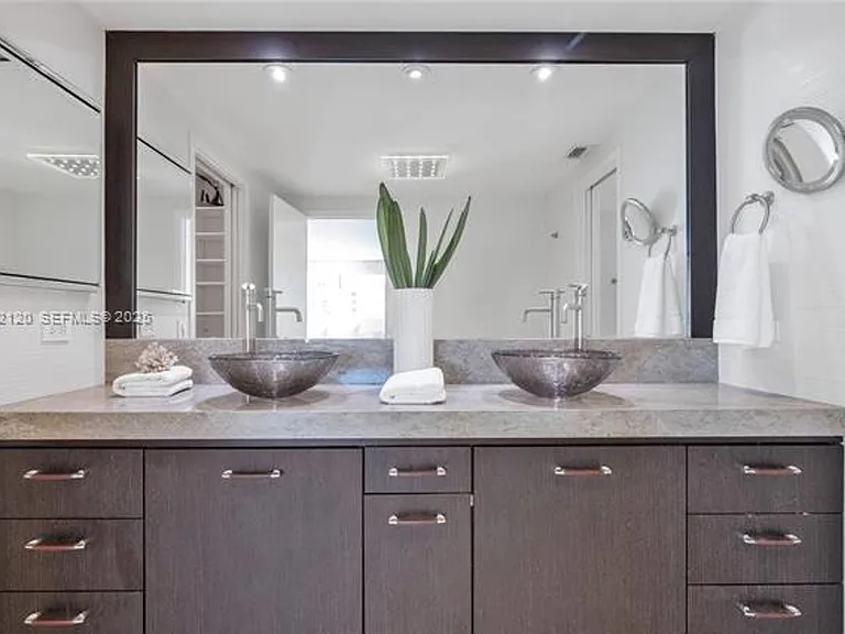 615 Ocean Dr #6A — Photo 13