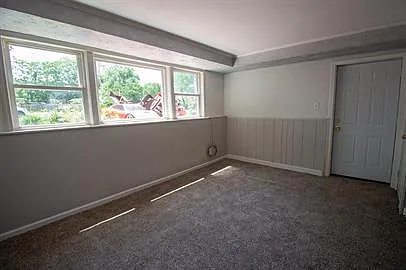 1510 SE Riverside Dr — Photo 6