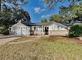 3015 Lisa Ln, Arlington, TX 76013