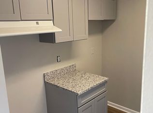 21 Annex St #4, Berkeley Springs, WV 25411