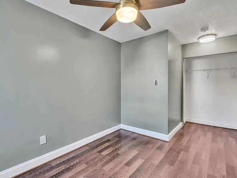 2237 Farrington Ave #203 — Photo 19