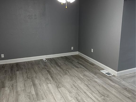 2nd image of 166-170 S Main St
