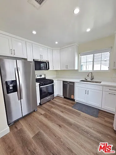 1165 Stanford St #1 Photo 1