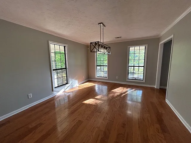 340 Woodridge Pl — Photo 18
