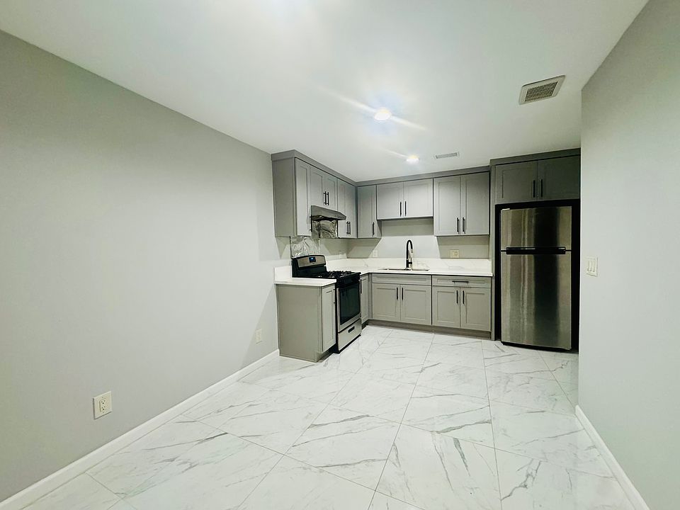2nd image of 8662 Natoma Ave #Adu