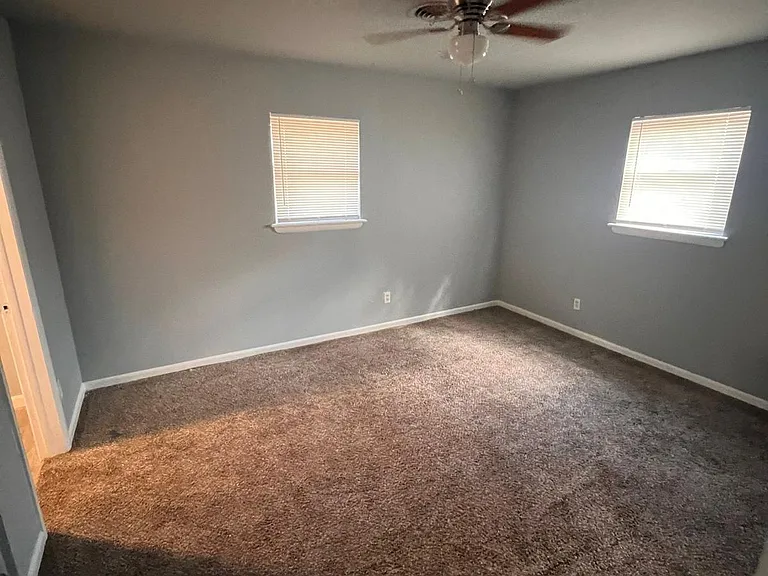 3828 NW Ferris Ave — Photo 8