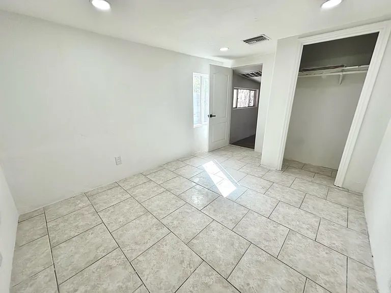 6722 N 54th Dr #2 — Photo 6