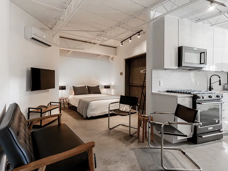 21 Green St #3A — Photo 9