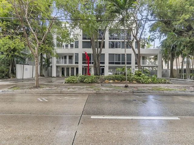 2100 Brickell Ave #305 — Photo 1