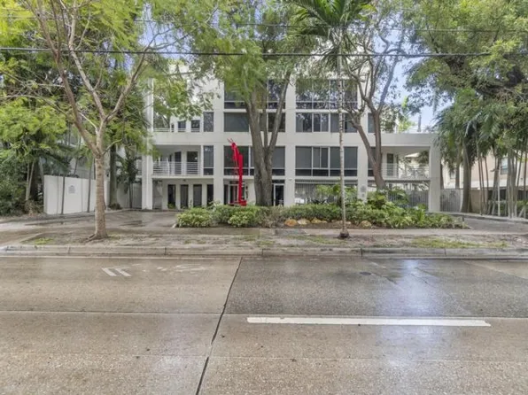 2100 Brickell Ave #305, Miami, FL 33129