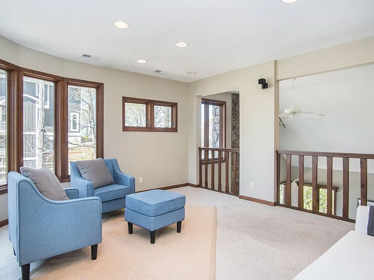4697 Indianapolis Ave — Photo 32