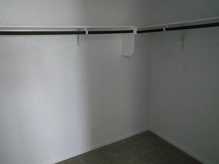 109 Schuster Ct — Photo 8