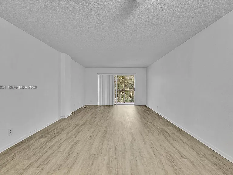 1200 NW 87th Ave #410 — Photo 10