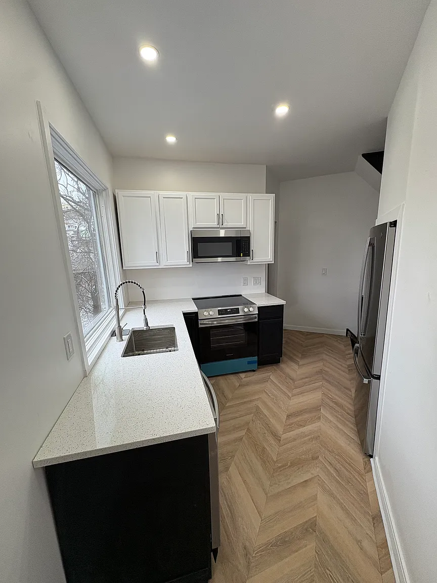 1031 Arlington Ave #1 photo 1