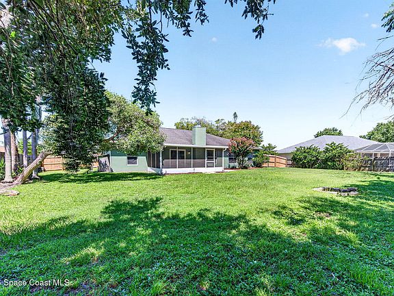 3rd image of 1345 Coventry Cir