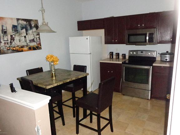 4th image of 1510 Biscayne Bay Dr