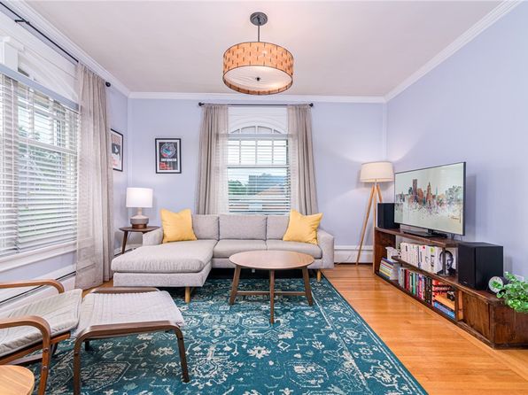 320 Wayland Ave #9