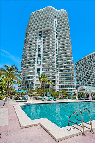 16500 Collins Ave Photo 1