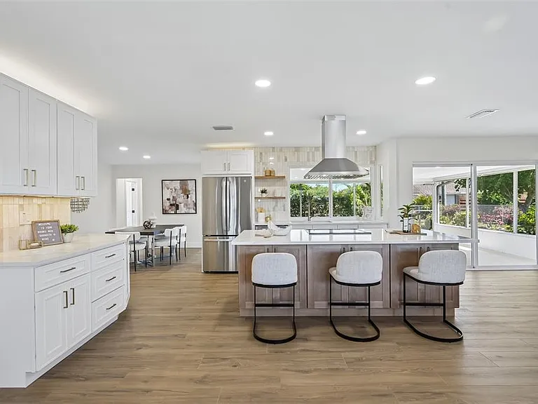 6735 Keystone Dr — Photo 12