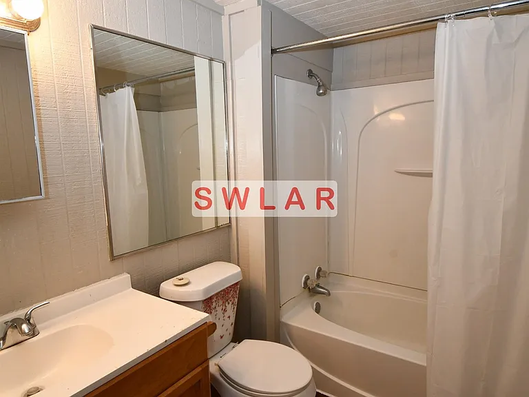 1028 Alamo St — Photo 15