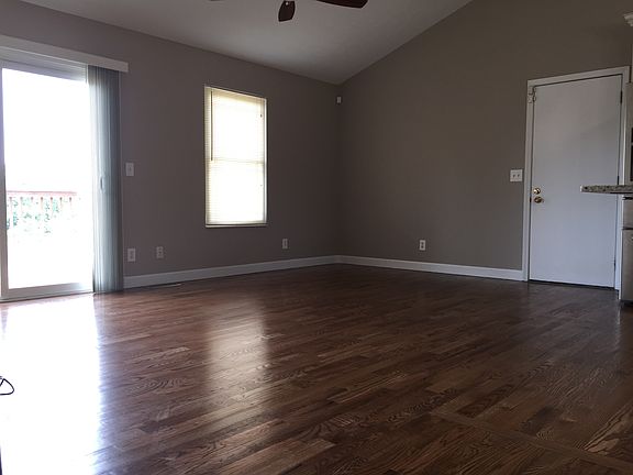 3rd image of 110 Barley Cir
