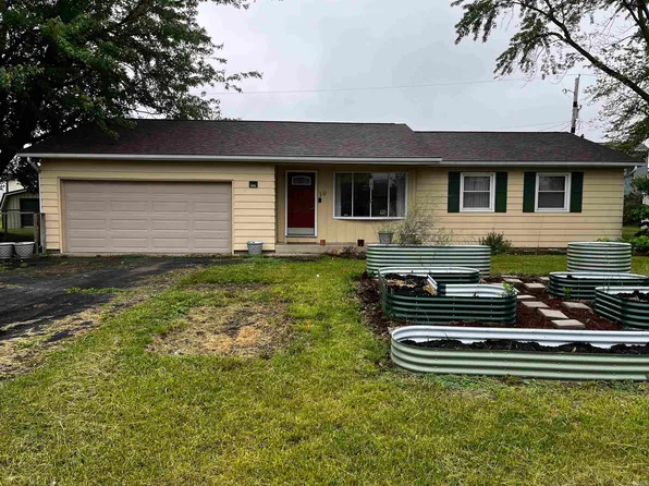 39 E Linn Rd, Bluffton, IN 46714